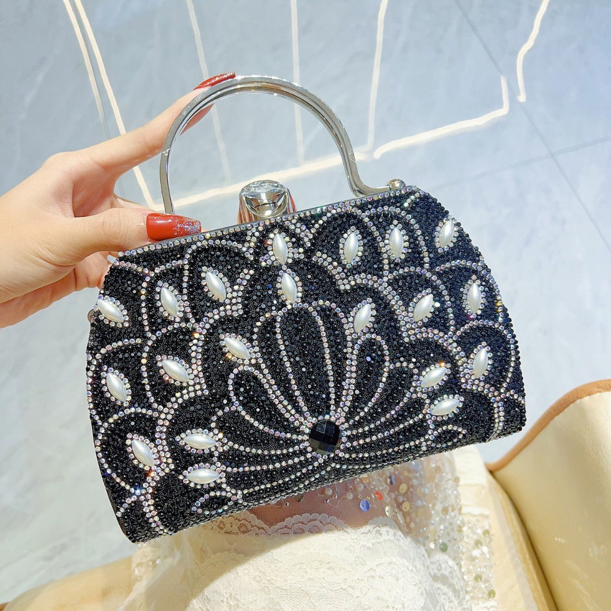 Women's Portable Solid Color Creative Rhinestone Handbag