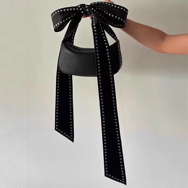 Casual Rivet Bow Portable Underarm Bag