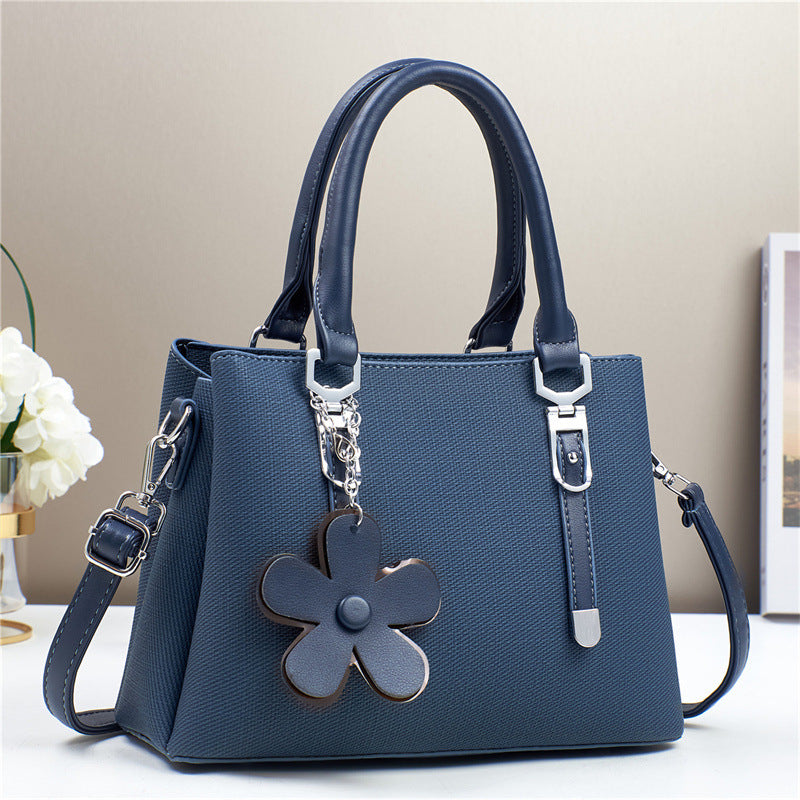 Personalized Western Style Large Capacity Exquisite Accessories Shoulder Messenger Bag