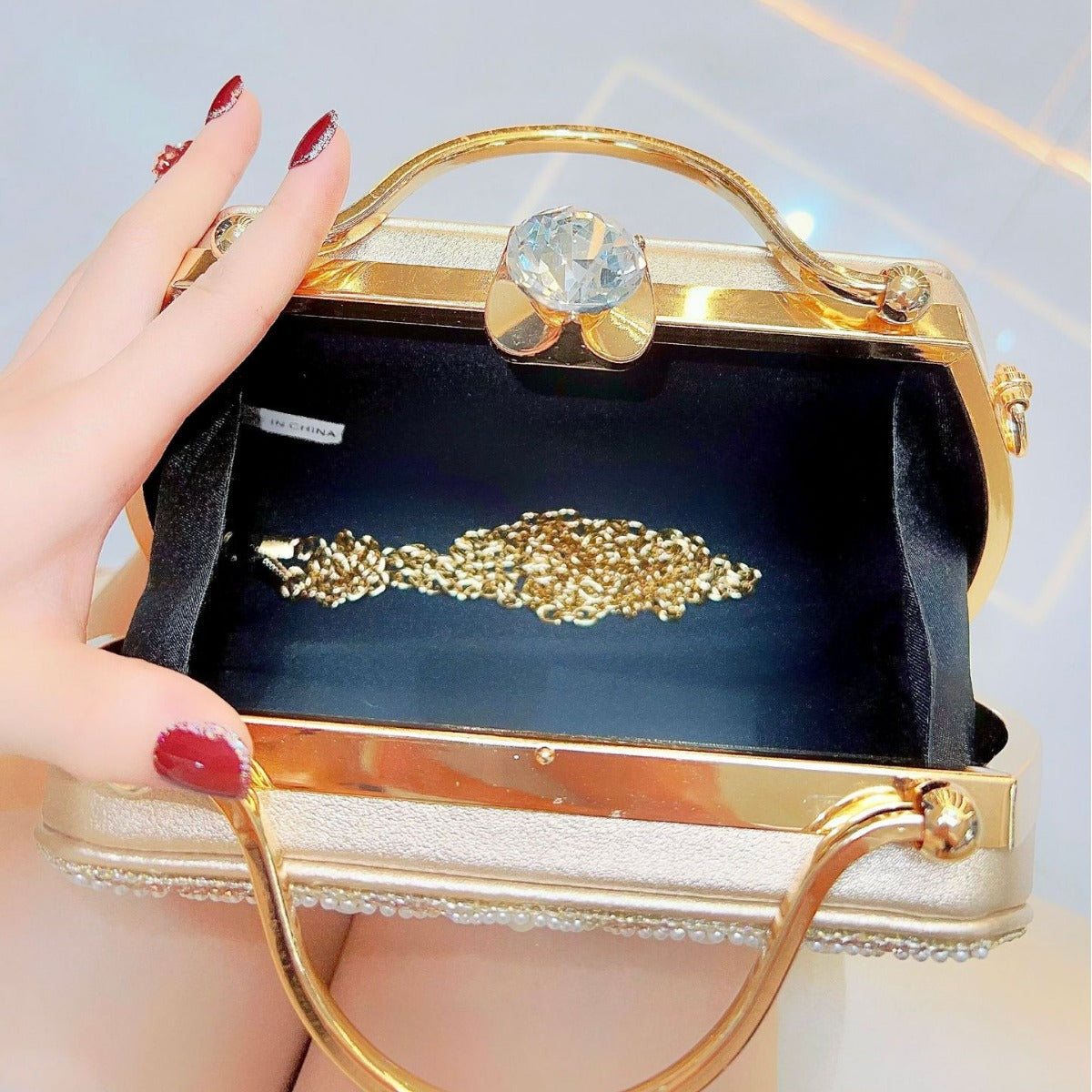 Women's Portable Solid Color Creative Rhinestone Handbag